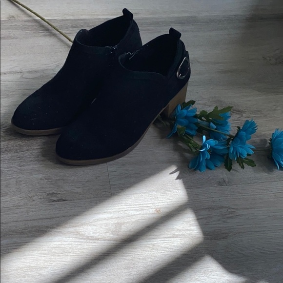 Sonoma Black Suede Ankle Booties with Chunky Heel/size 6 - Picture 8 of 12